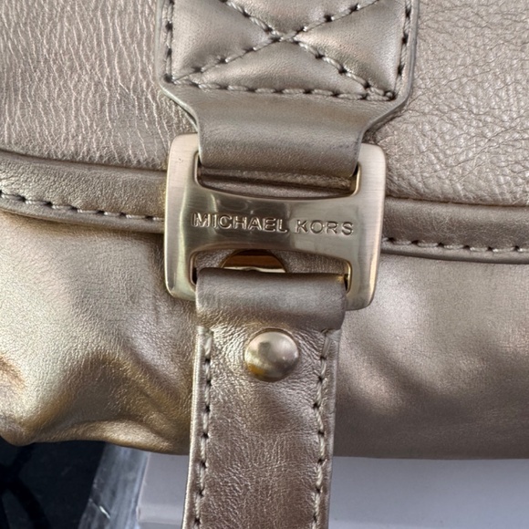 Vintage Michael Kors Leather Metallic Gold Bag Boho shoulder tote  purse - Picture 8 of 17